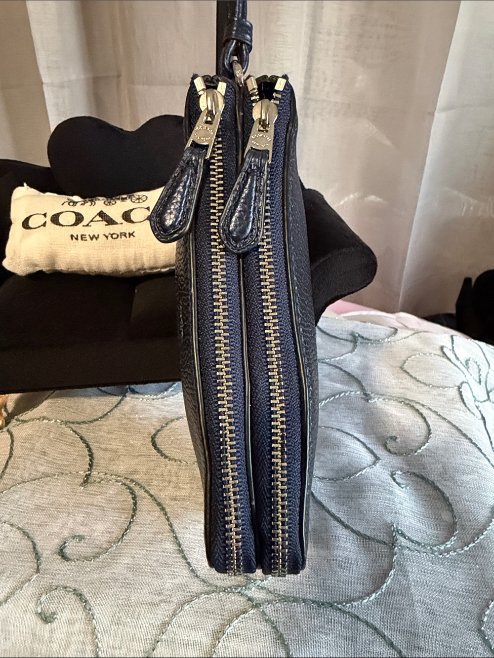 Coach Double Zip Navy Metallic Pebbled Leather Wristlet - Picture 3 of 12